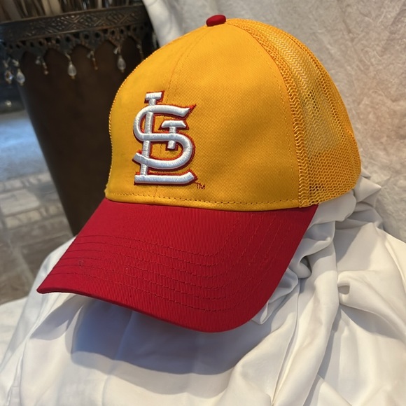 UNISEX STL & UMSL Embroidered Mesh Trucker Cap NWOT - Picture 2 of 8